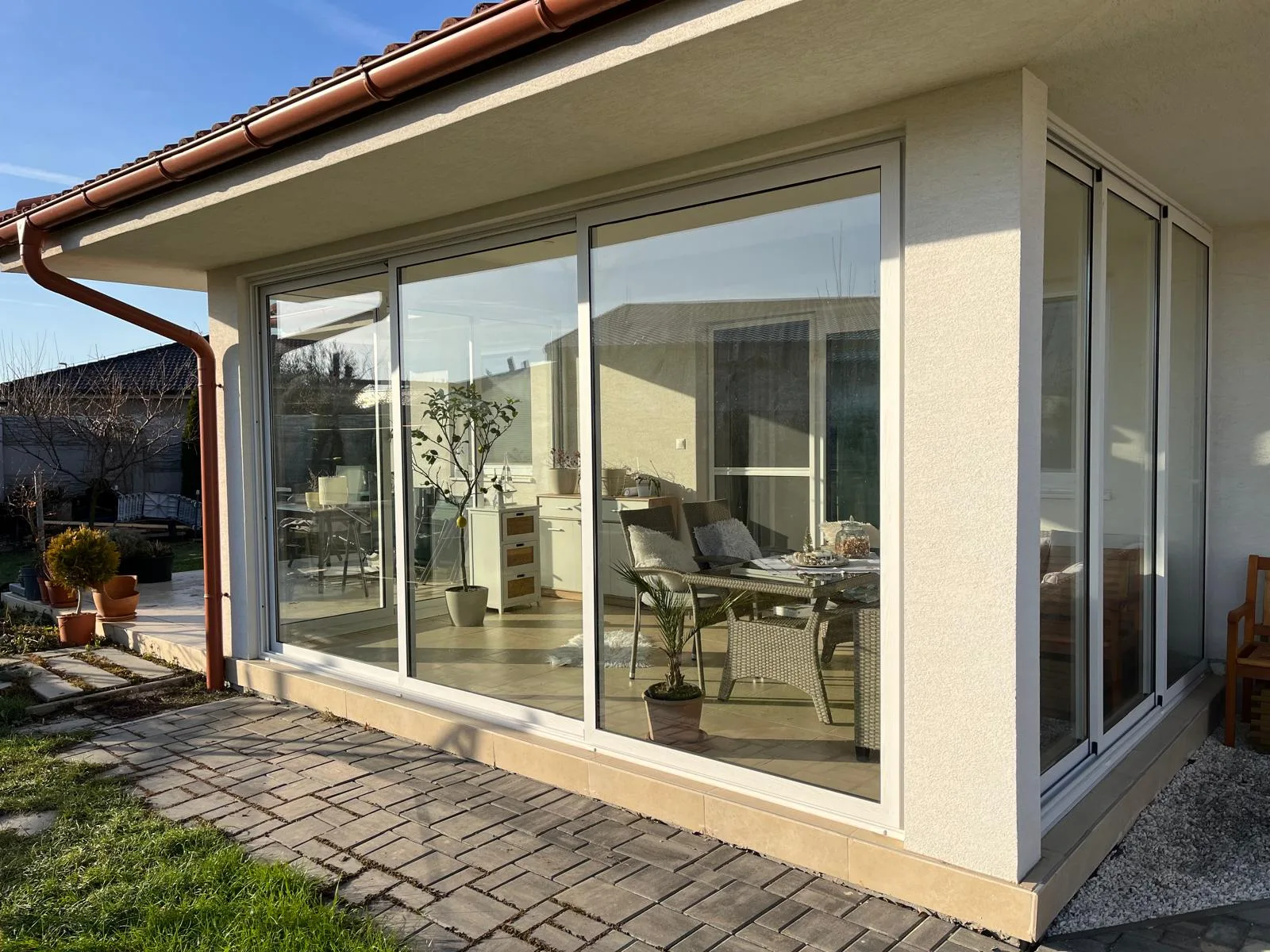 Zasklení terasy rodinného domu